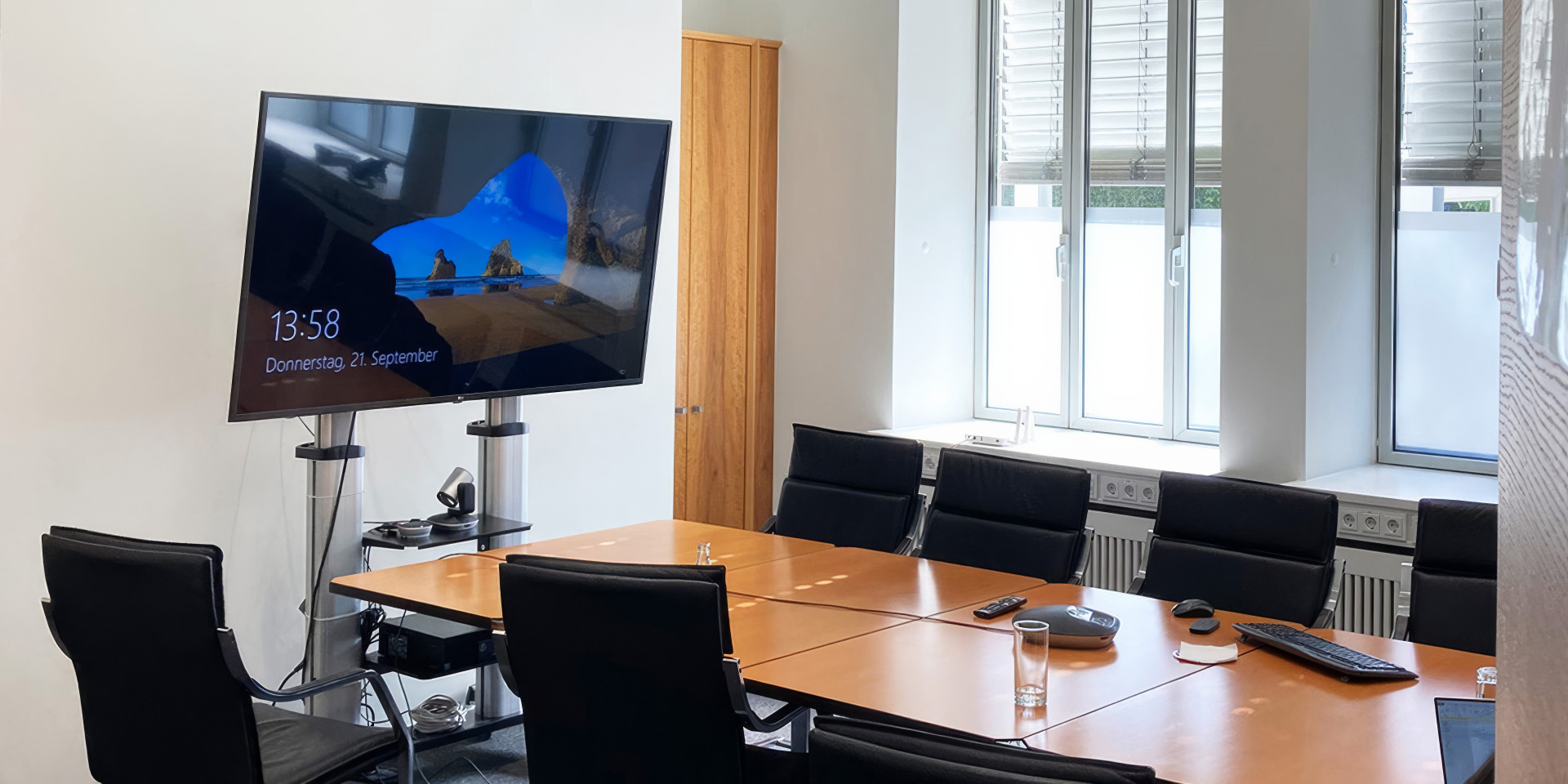 Karlstraße, Besprechungsraum