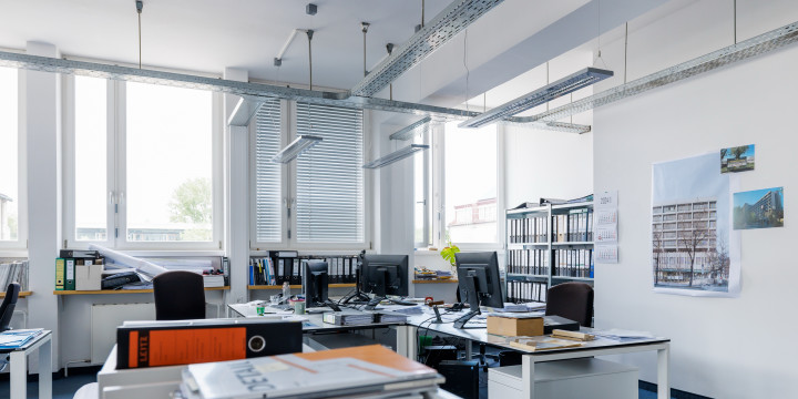 Unser neu umgebautes, helles Großraumbüro